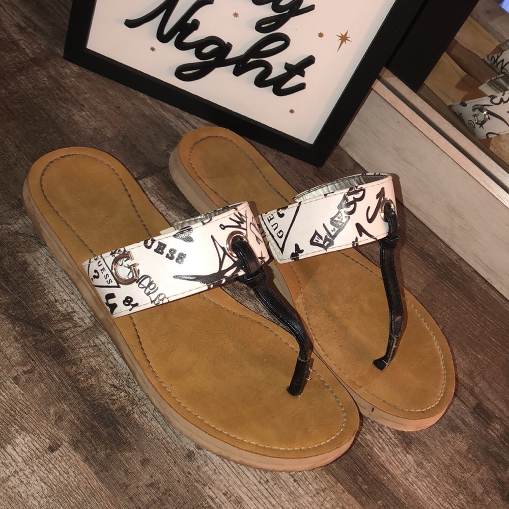 Guess sandals - Picture 2 of 3